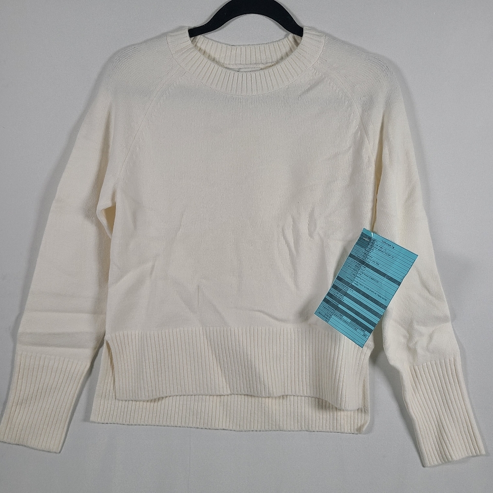 NEW Banana Republic Sweater Womens White Knit Pullover Round Neck Sz S
